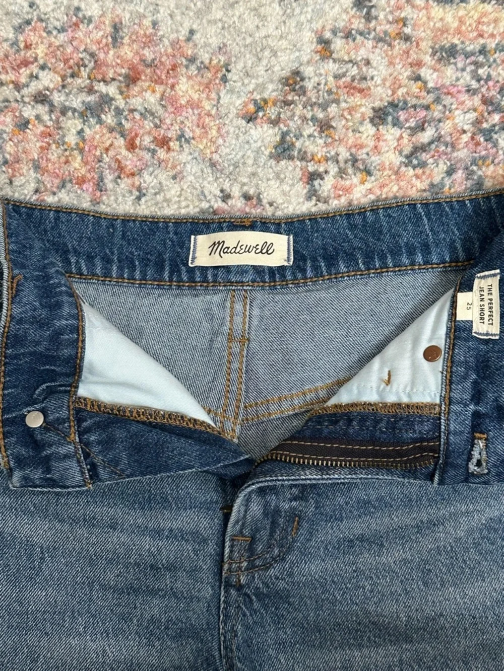Madewell Perfect Jean Shorts High Rise Raw Hem Frayed Denim Size 25